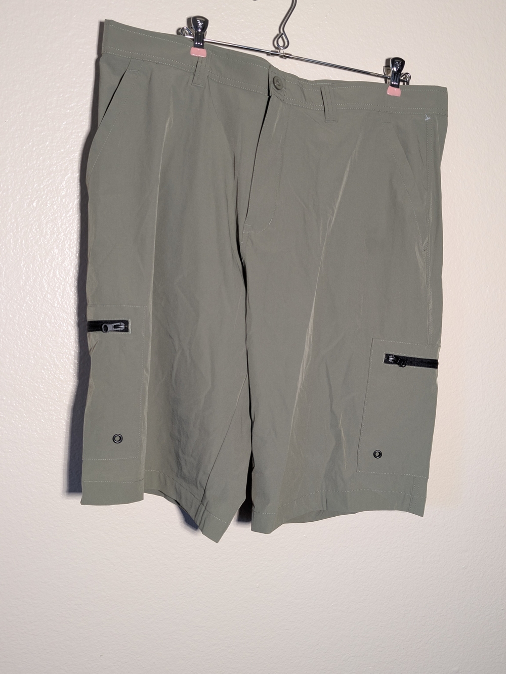 Original Deluxe Green Cargo Shorts with Zippered Pockets